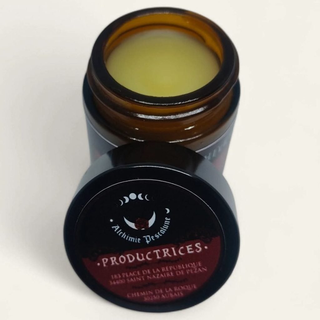 grey-black-simple-fashion-instagram-post-2